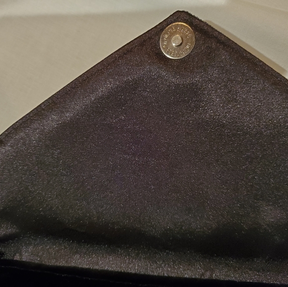 NWT Black Velvet Clutch "Alexis" - Picture 3 of 6